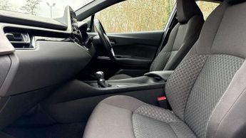 Toyota C-HR 1.8 Hybrid Icon 5dr CVT