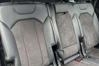 Audi Q7 45 TDI Quattro S Line 5dr Tiptronic