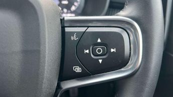 Volvo XC40 Recharge 1.5 T4 Recharge PHEV R DESIGN 5dr Auto