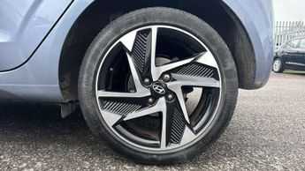 Hyundai i10 1.0 MPi Premium 5dr Auto