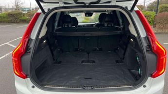 Volvo XC90 2.0 B5D [235] Momentum 5dr AWD Geartronic