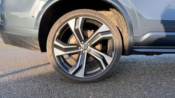 Volvo XC90 2.0 T8 [455] RC PHEV Ultimate Dark 5dr AWD Gtron