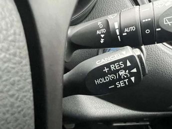 Toyota C-HR 1.8 Hybrid Excel 5dr CVT