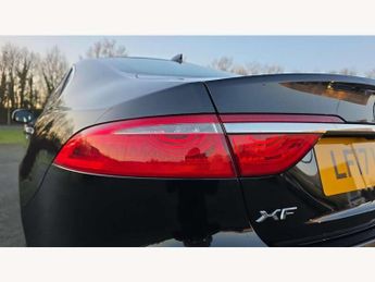 Jaguar XF 2.0d [180] Portfolio 4dr Auto