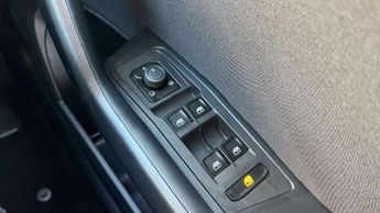 Volkswagen T-Roc 1.5 TSI Life 5dr DSG