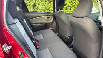 Toyota Yaris 1.5 Hybrid Icon Tech 5dr CVT