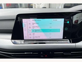 Volkswagen Golf 2.0 TDI Life 5dr DSG