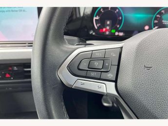 Volkswagen Golf 2.0 TDI Life 5dr DSG