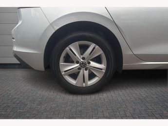 Volkswagen Golf 2.0 TDI Life 5dr DSG