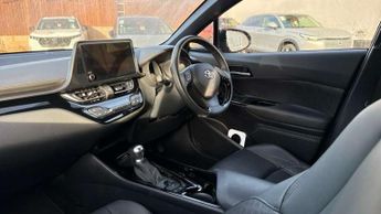Toyota C-HR 1.8 Hybrid Design 5dr CVT