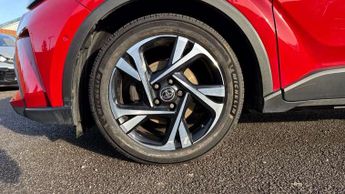 Toyota C-HR 1.8 Hybrid Design 5dr CVT