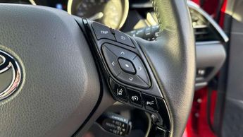 Toyota C-HR 1.8 Hybrid Design 5dr CVT