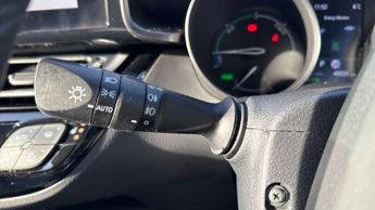 Toyota C-HR 1.8 Hybrid Design 5dr CVT