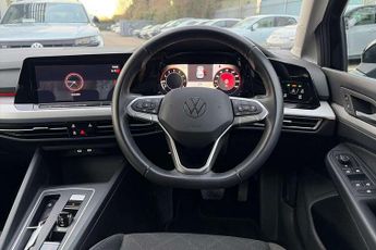 Volkswagen Golf 1.5 eTSI 150 Life 5dr DSG