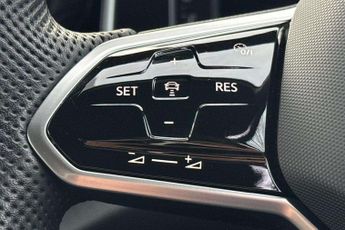 Volkswagen T-Roc 1.5 TSI R-Line 5dr DSG