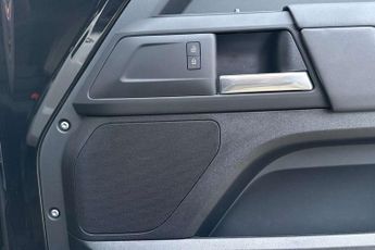 Land Rover Defender 3.0 D250 Hard Top S Auto