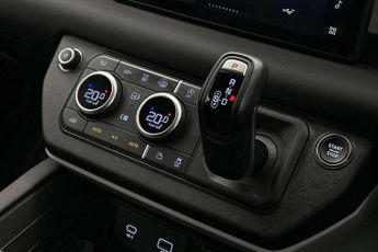 Land Rover Defender 3.0 D250 Hard Top SE Auto