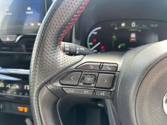 Toyota Yaris Cross 1.5 Hybrid GR Sport 5dr CVT