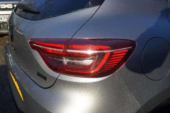 Renault Clio 1.6 E-TECH full hybrid 145 Engineered 5dr Auto