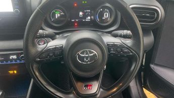 Toyota Yaris 1.5 Hybrid GR Sport 5dr CVT