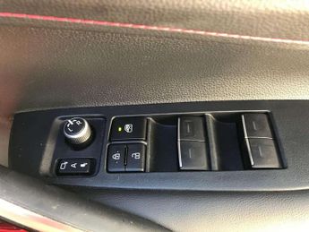 Toyota Corolla 2.0 VVT-i Hybrid Excel 5dr CVT