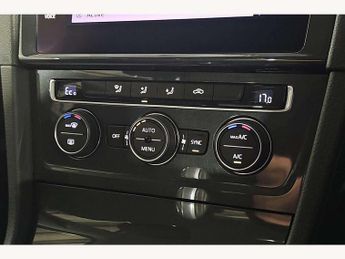 Volkswagen e-Golf 99kW e-Golf 35kWh 5dr Auto