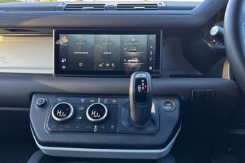 Land Rover Defender 3.0 D250 Hard Top Auto