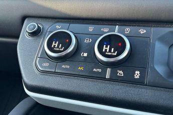 Land Rover Defender 3.0 D250 Hard Top Auto