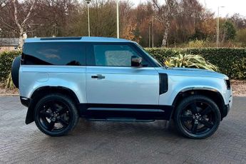 Land Rover Defender 3.0 D250 Hard Top Auto