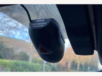 Toyota Yaris 1.5 Hybrid Design 5dr CVT