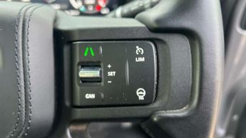 Land Rover Defender 3.0 D300 Outbound 130 5dr Auto
