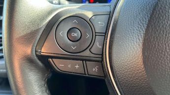 Toyota Corolla 1.8 VVT-i Hybrid Icon Tech 5dr CVT