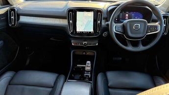 Volvo XC40 2.0 B4P Ultra Dark 5dr Auto