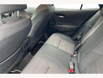 Toyota Corolla 1.8 Hybrid Design 5dr CVT