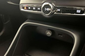 Volvo XC40 1.5 T3 [163] Momentum 5dr Geartronic
