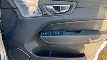 Volvo XC60 2.0 B5P Ultra Dark 5dr AWD Geartronic