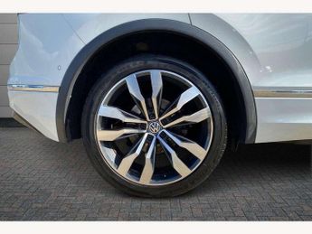 Volkswagen Tiguan 2.0 TSi 230 4Motion SEL 5dr DSG