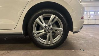 Volkswagen Polo 1.0 TSI R-Line 5dr DSG