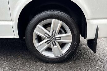 Volkswagen Transporter 2.0 BiTDI 204 Highline Van DSG