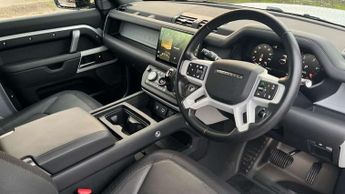 Land Rover Defender 3.0 D300 X-Dynamic HSE 90 3dr Auto