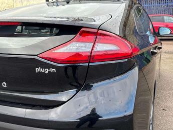 Hyundai IONIQ 1.6 GDi Plug-in Hybrid Premium SE 5dr DCT
