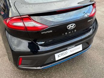 Hyundai IONIQ 1.6 GDi Plug-in Hybrid Premium SE 5dr DCT