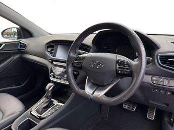 Hyundai IONIQ 1.6 GDi Plug-in Hybrid Premium SE 5dr DCT