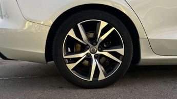 Volvo V60 2.0 B4D R DESIGN 5dr Auto