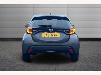 Toyota Yaris 1.5 Hybrid Design 5dr CVT