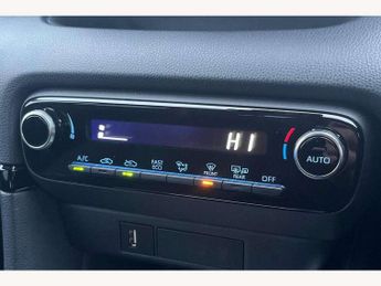Toyota Yaris 1.5 Hybrid Design 5dr CVT