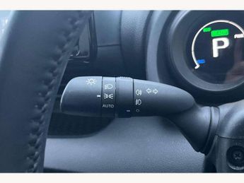 Toyota Yaris 1.5 Hybrid Design 5dr CVT