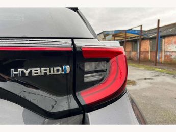 Toyota Yaris 1.5 Hybrid Dynamic 5dr CVT