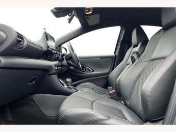 Toyota Yaris 1.5 Hybrid Dynamic 5dr CVT