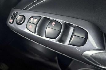 Nissan Juke 1.6 Hybrid N-Connecta 5dr Auto